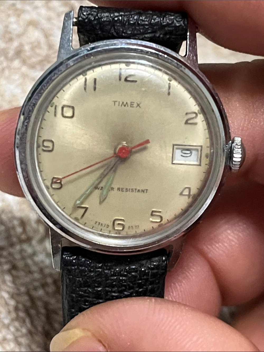 Timex Men’s Cream Dial Watch with Black Strap and Red Second Hand